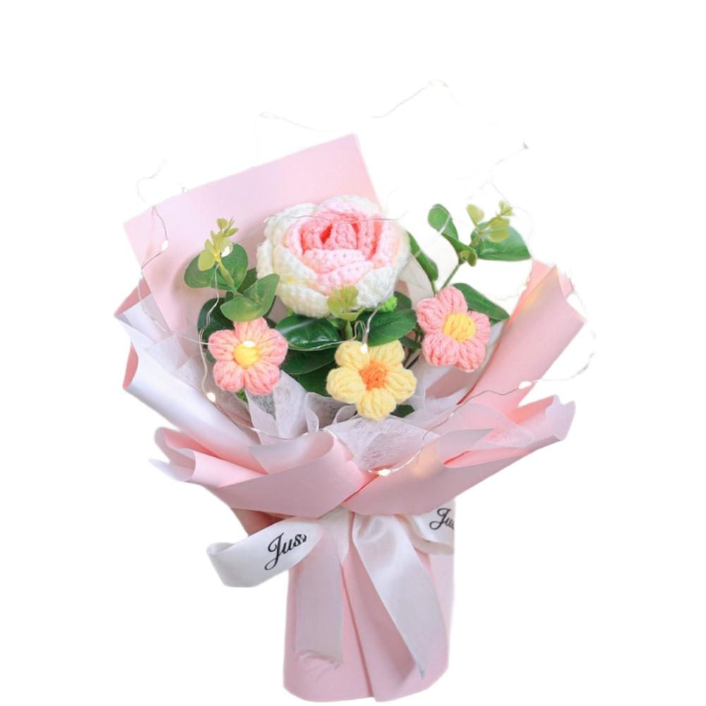 

Hand-woven Bouquets Perfect As Graduation Gifts For Women / For Various Holidays Artificial Flower Bouquet For Wedding рожевий