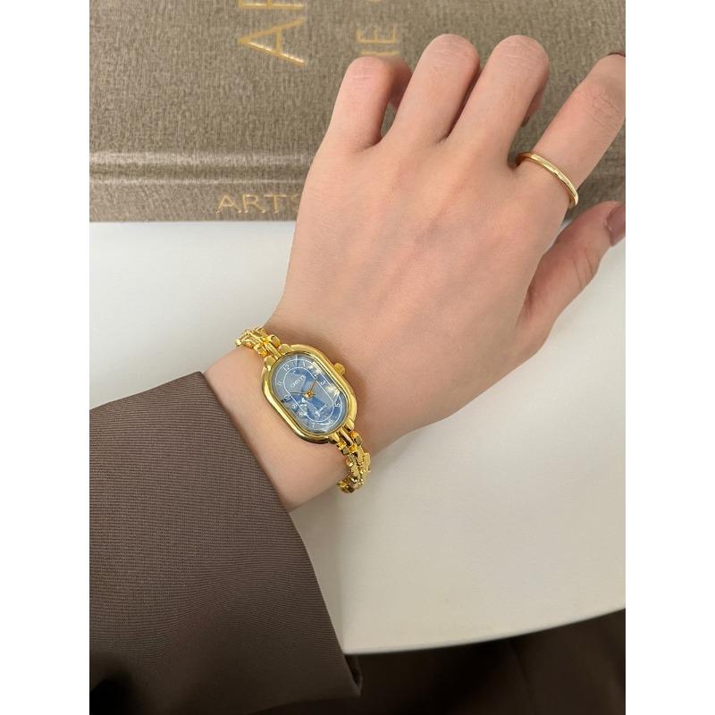 New Retro Gold Bracelet Women's Watch Light Luxury Ladies Wristwatch Fashion Waterproof Women's Quartz Watches Montre Femme