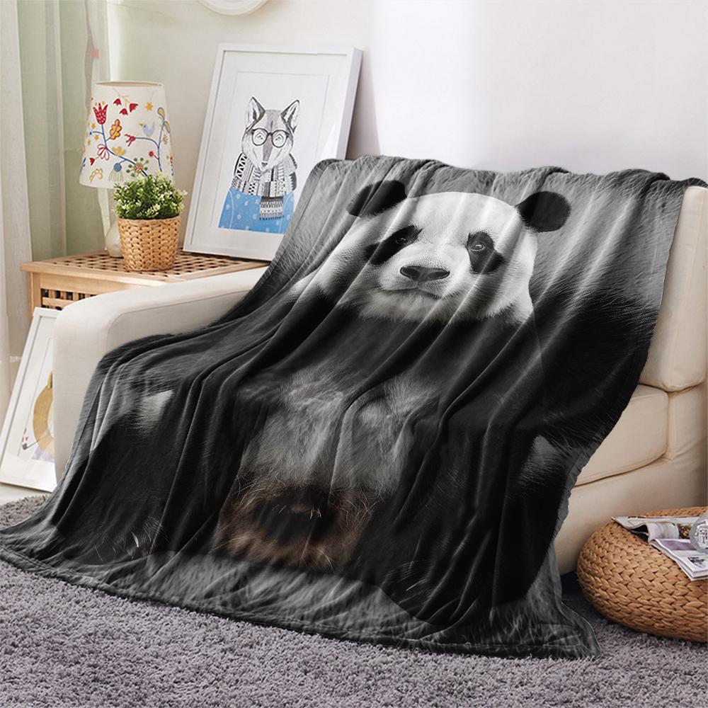 1Pc Cartoon Print Flannel Blanket, High Quality Comfortable for All Seasons, Home Decor, Warmth and Comfort, Perfect for Christmas Birthday Gift