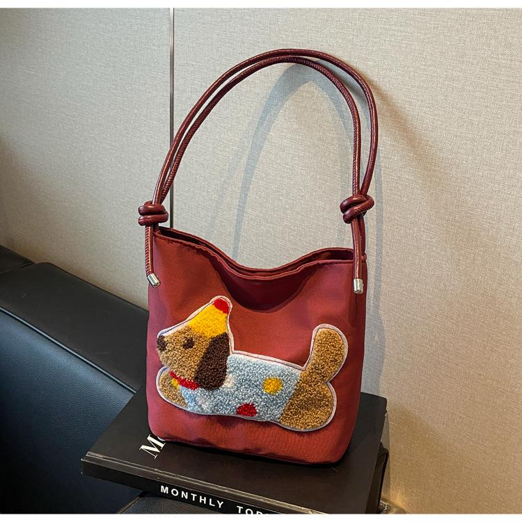 

Cute dachshund dog portable small bag women 2025 new fashion nylon bucket bag simple casual messenger bag красный