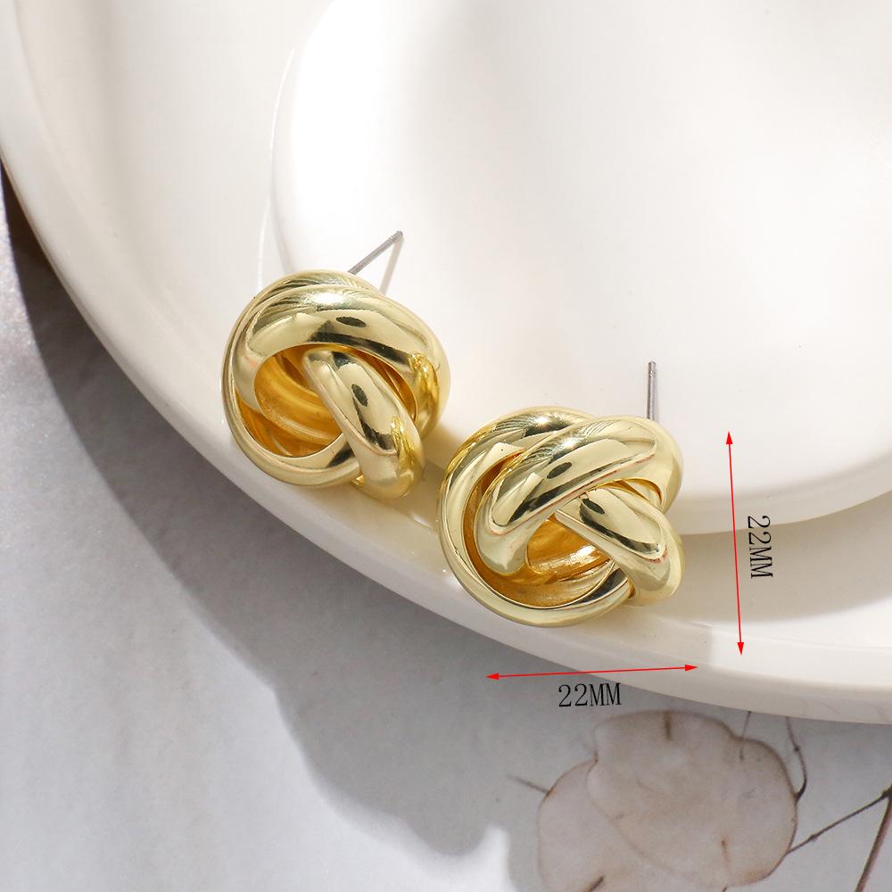 Geometric Temperament Round Stud Earrings - Simple, Fashionable, and Lightweight