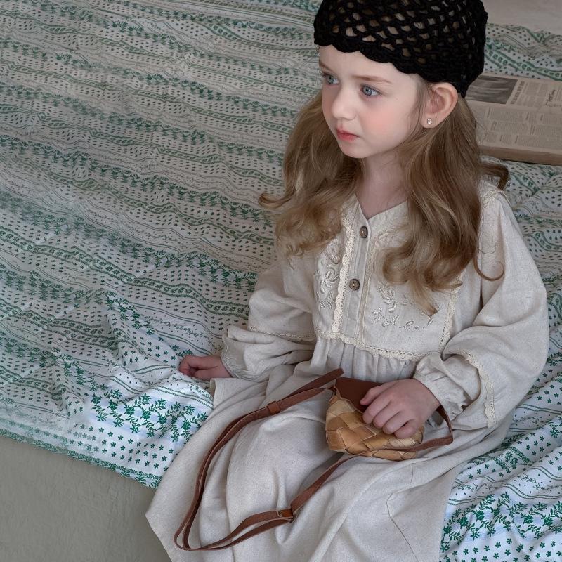 Girls' Spring Retro French Lace Long Sleeve Dress
