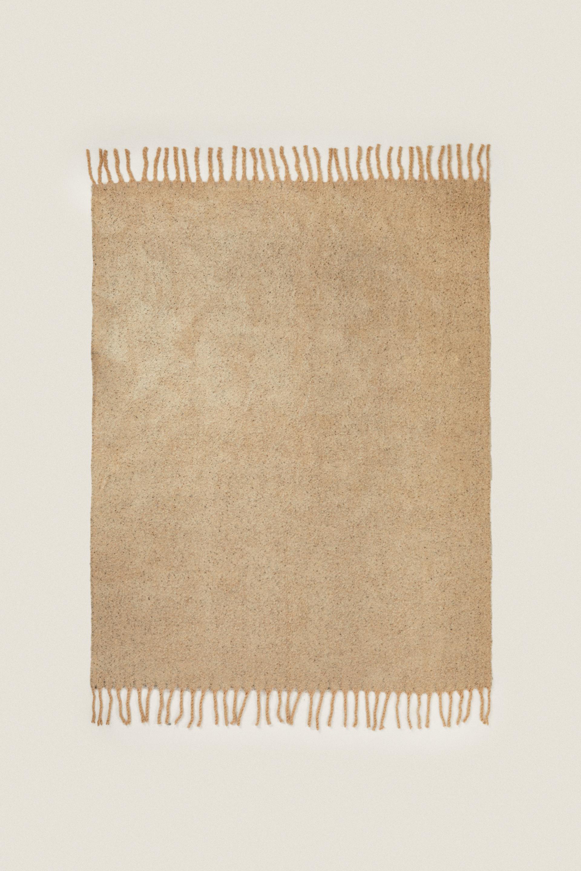 

SOFT BRUSHED BLANKET