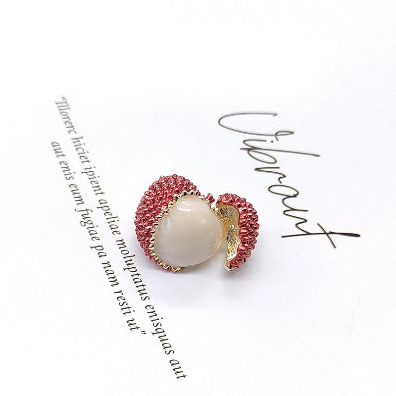 

Брошь с эмалевым фруктом «Личи» премиум-класса, маленькая симпатичная брошь, антибликовая, на воротник, булавка, аксессуары, одежда