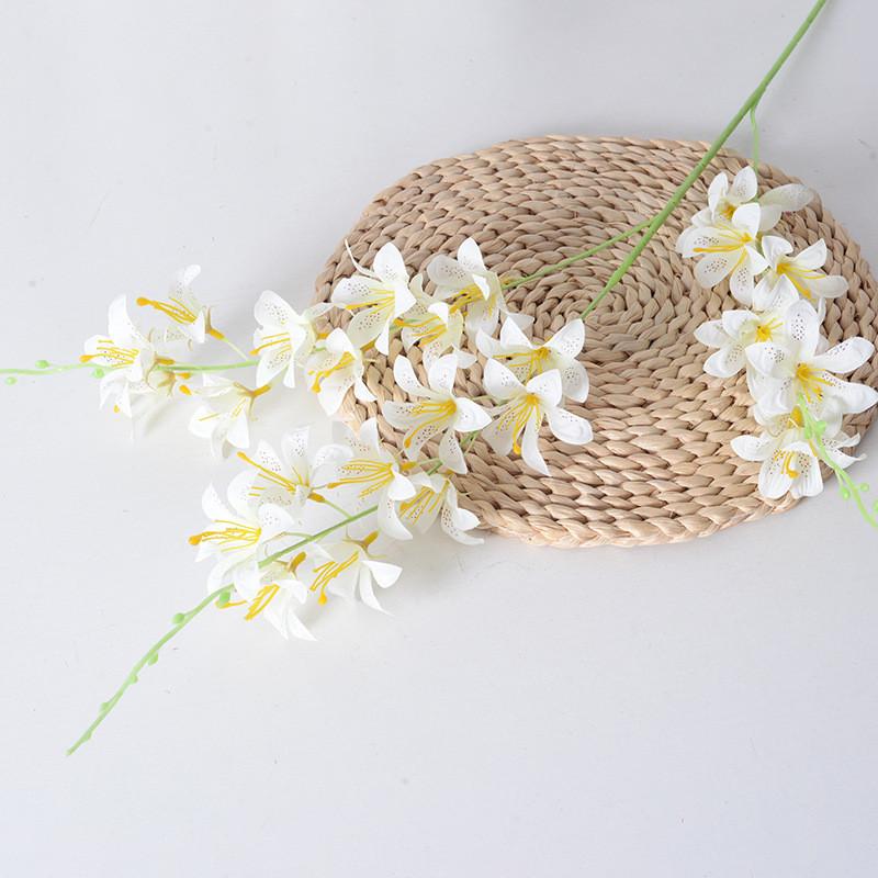 

Lilie High Branch Silk Material Artificial Flowers For Home Decor Wedding