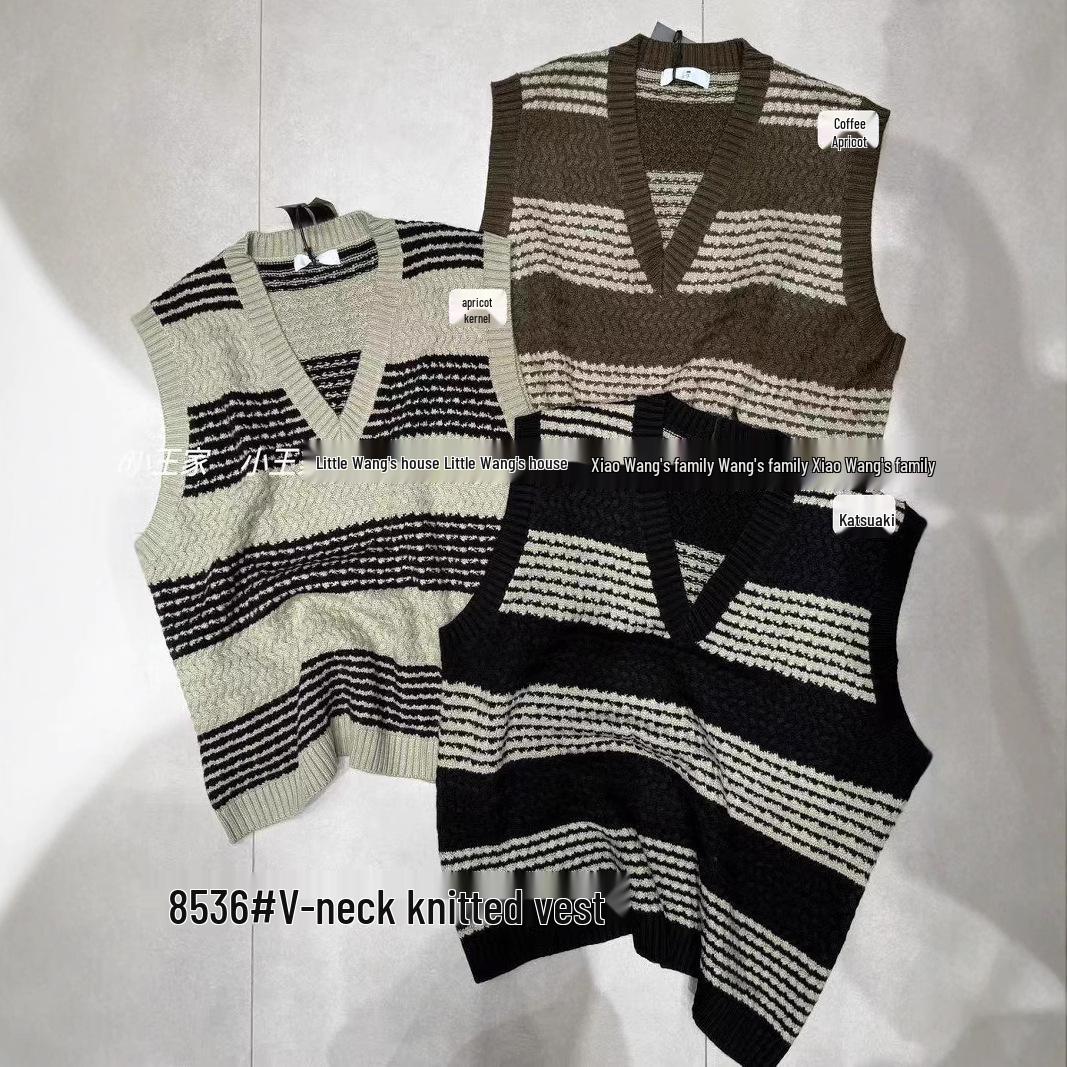 

Xiao Wang s Winter Korean Style Plus Size V-Neck Striped Sweater Vest One Size абрикосовий/чорний