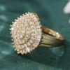 Fashion Classic Paved Synthetic Zirconia Geometry Ring for Women Elegant Golden Plated Banquet Wedding Jewelry Accessories Gifts