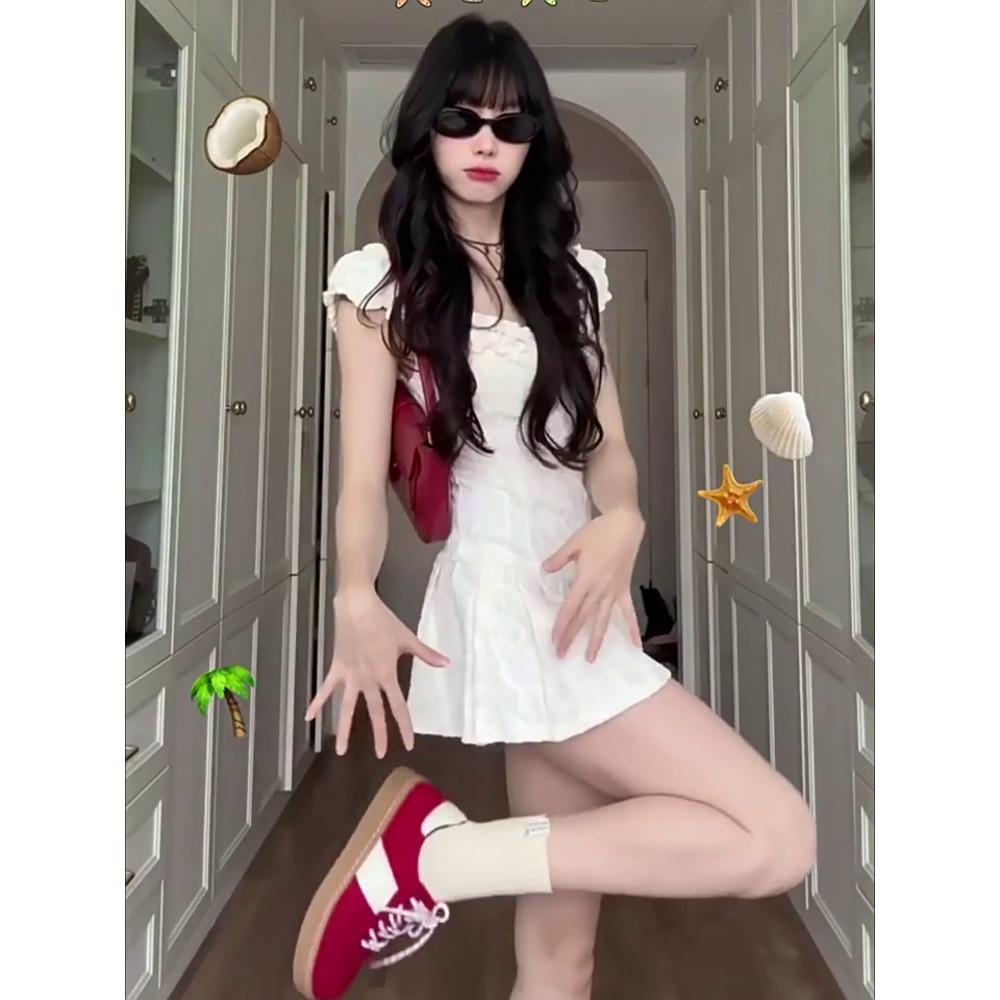 

Niche sweet and gentle wind heavy industry lace jacquard fungus edge dress women s summer waist and thin A-word short skirt XL- (recommended 110-60kg)