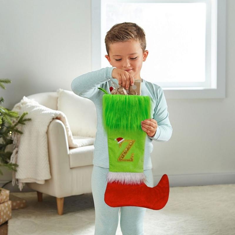 Kerstkousen met letters om op te hangen Leuke Kerstsokken Snoep Cadeauzak Kerstdecoraties Voor Huisfeest