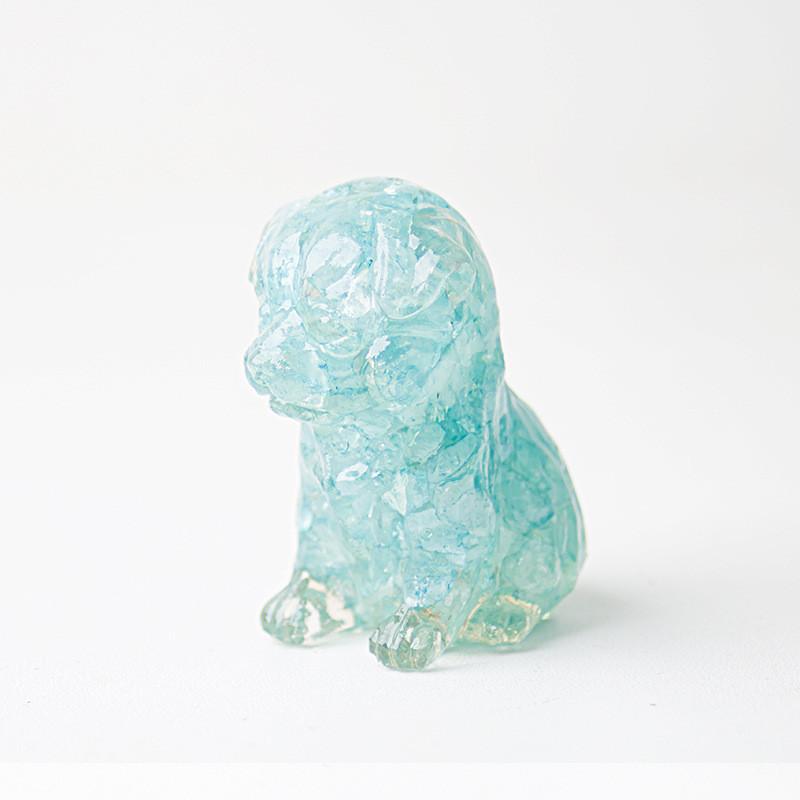 Resin Craft Pet Statue With Genuine Water Crystal For Modern Living Room Accent