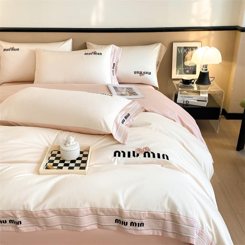 Lilang 4-Piece Bedding Set