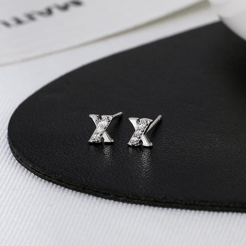 Pendientes de Diamantes con Letra Personalizada de Plata de Ley S925 Banyan Tree - Pendientes Individuales para Cartílago para Hombre y Mujer