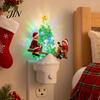 Kleiner Raum Nachtlicht Weihnachten Stecker-LED-Licht, Harz Leuchtender Baumlampe mit Kinder Rentierförmigem Wippen-Design, Wanddekor für Schlafzimmer Flur,