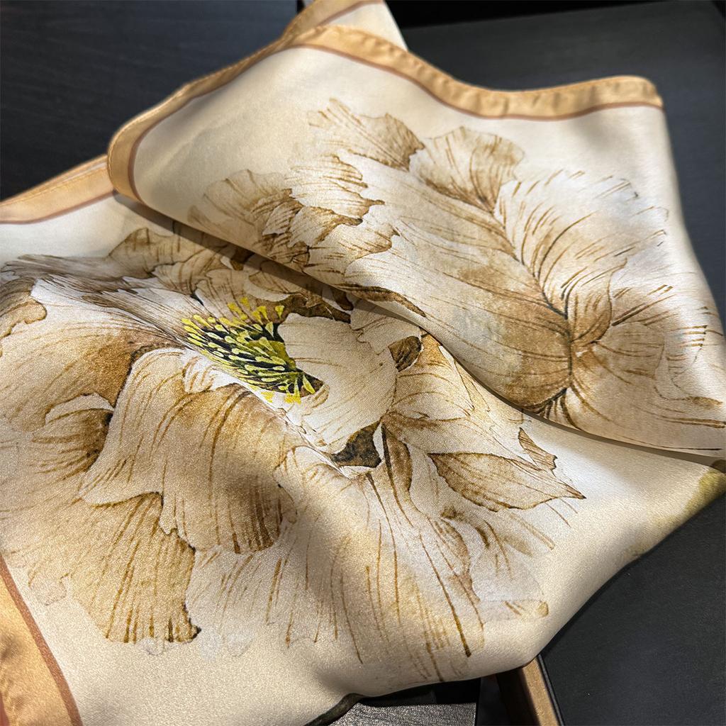 Printemps Et Automne Nouveau 100% Silk En Femmes 53cm Imprime Carre Echarpe En Plein Air Petit Bandeau Doux Chale