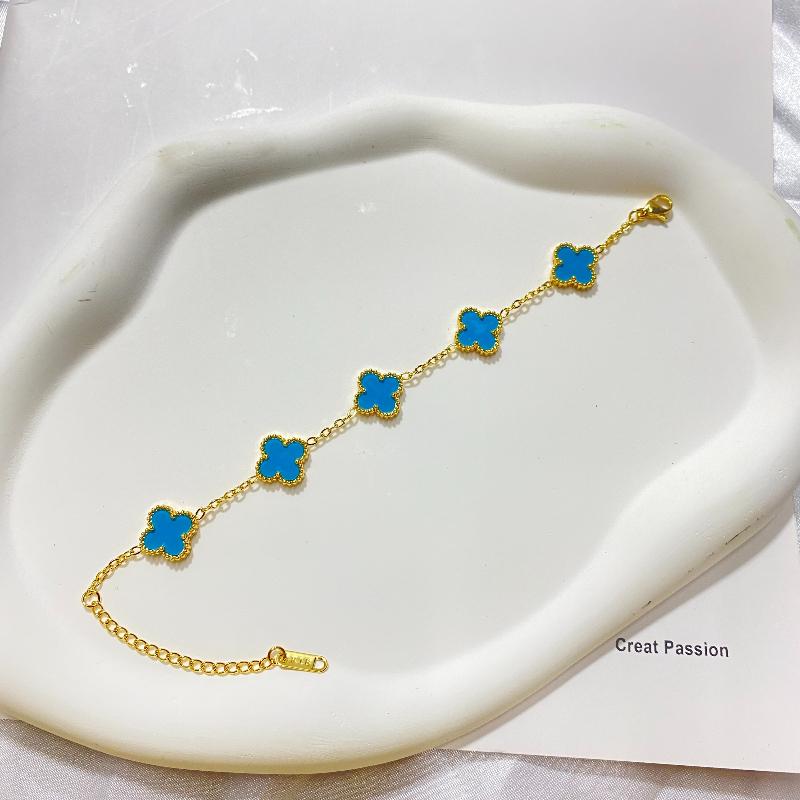 Female Titanium Steel Does Not Fade 9MM Five-flower Lucky Four-leaf Clover Bracelet Is Fashionable and Versatile