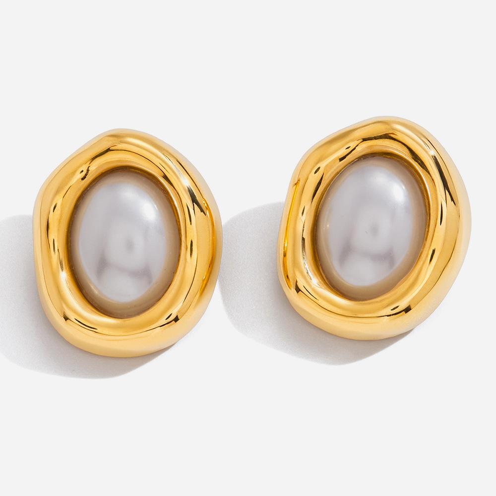 Light Luxury Niche High-end Sense 18K Resin Pearl Earrings Jewelry