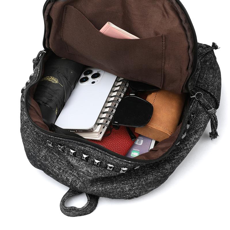 Mochila com Rebites Mochila Punk de Brim