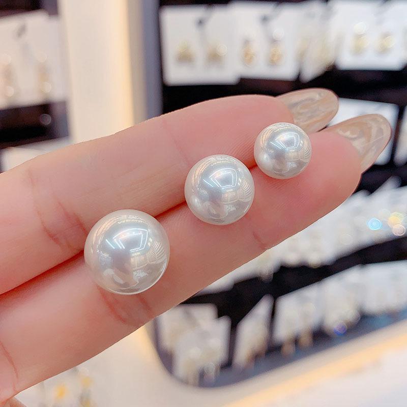 Korean Design S925 Silver Retro Pearl Stud Earrings - Versatile, Cold Style, Exaggerated.