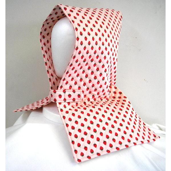 Disaster prevention hood that doubles as a cushion (for children) Red strawberry pattern on pink ground Admission Kindergarten Nursery school