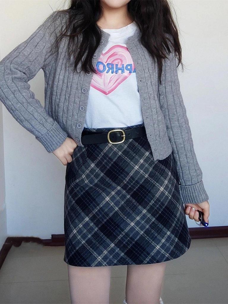 Slimming Plaid Woolen Skirt for Women - Elegant Korean Style, Knee-Length, Anti-Exposure