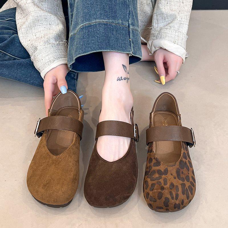 One-word Korean Version Autumn Retro Soft Sole Inner Height Increase 2025 Mary Jane Shoes Women's Shallow Mouth Single Shoes Leopard Print Sued