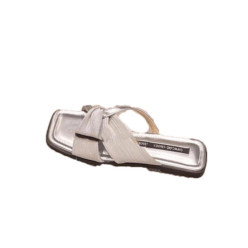 High Sense French Internet Celebrity 2025 New Niche Super Fire with Skirt Sandals Small Fragrant Slippers Women's Spring Wear
