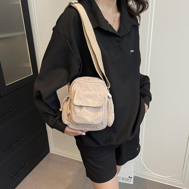 Summer New Multi-pocket Camera Bag, Light Anti-splashing Nylon Bag, Men's and Women's Same Casual Shoulder Messenger Bag