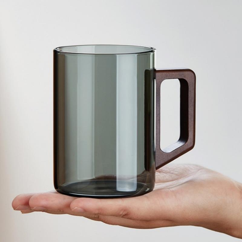 Walnut Handle Heat-Resistant Glass Tea Brewing Cup for Home or Office