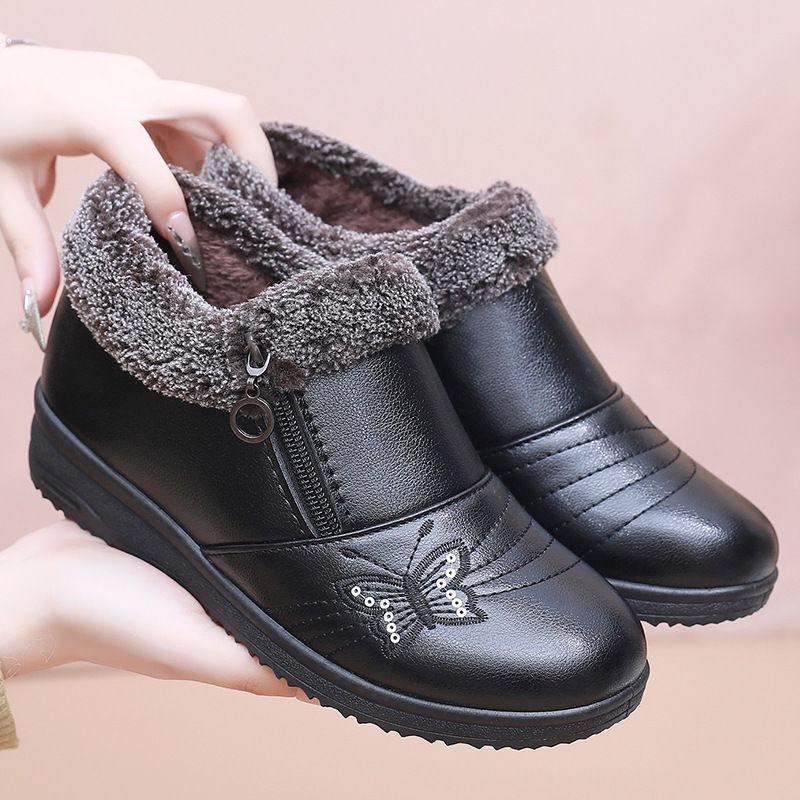 Winter Non-Slip Velvet Flat Boots for Middle-Aged & Elderly Women - Warm, Waterproof, Low-Top Grandma Shoes
