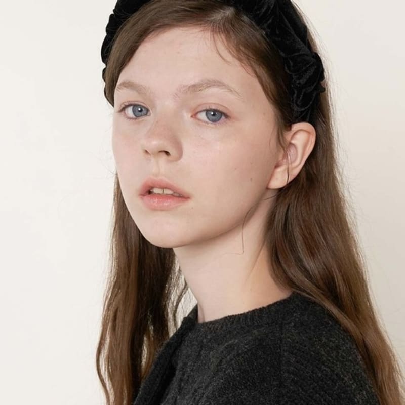 

Коричневая шляпа [повязка на голову] Черный - Бархат Black