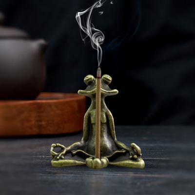 Meditation Fog Incense Stick Holder Vintage Metal Sitting Frog Incense Burner Home Office Yoga Room Desktop Decoration Ornament