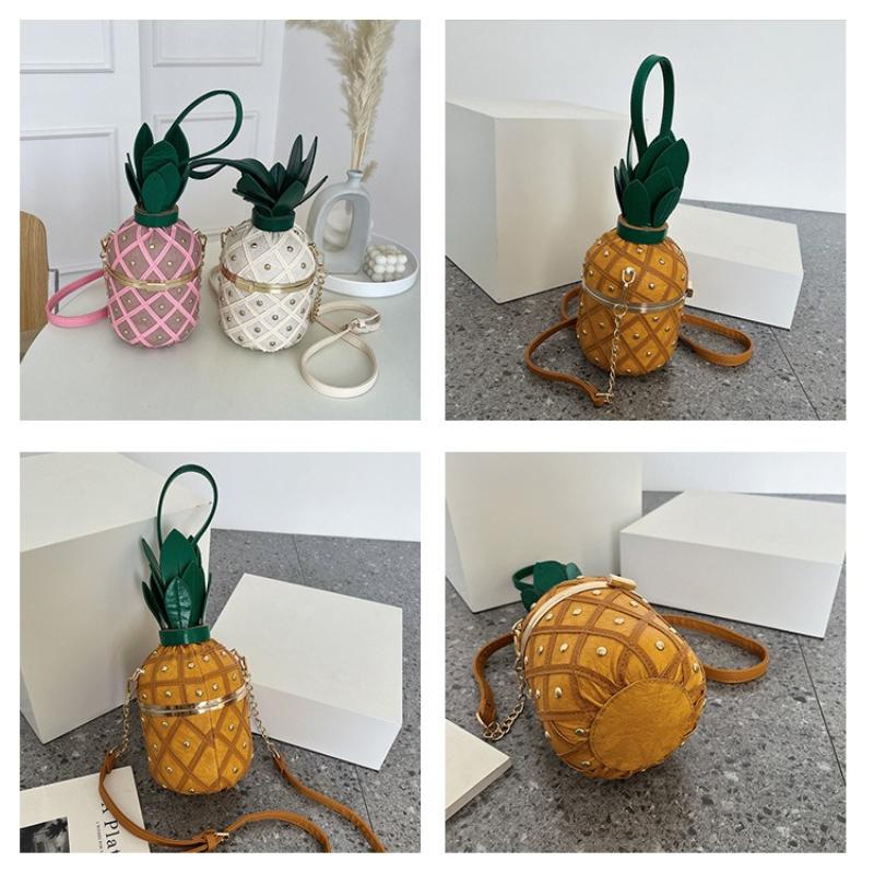 Nuova Borsa a Tracolla da Donna Personalizzata a Forma di Ananas Piccola Fresca per Ragazza Adolescente Singola Spalla Stile Straniero Intrecciata con Borchie e Catena Chiusura Borsa Rotonda