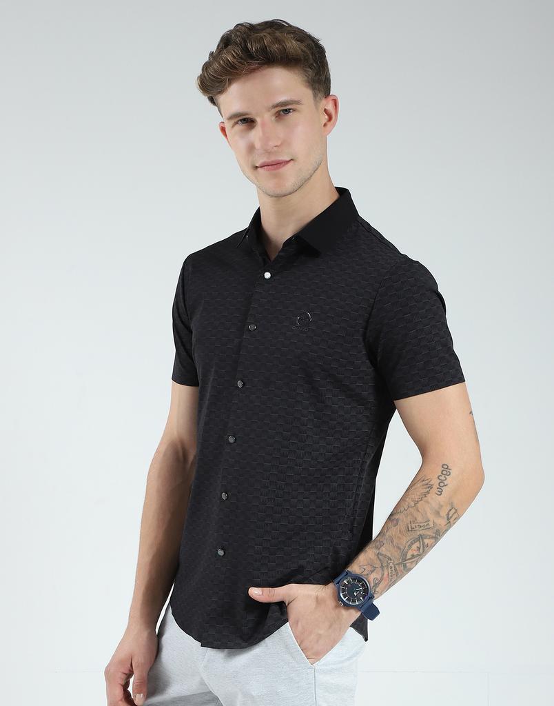 Herrskjorta med smal passform och tryck | Kortärmad | Spridkrage | Bröstficka | Snygg och avslappnad skjorta för män