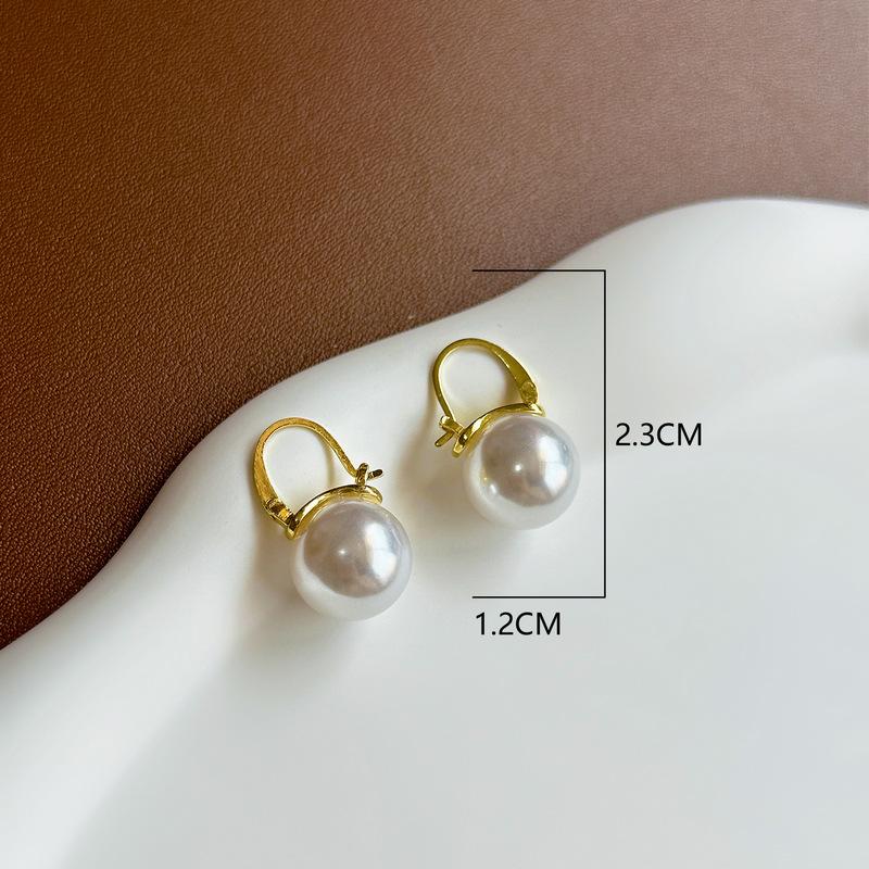 1 Pair Of Retro Elegant Imitation Pearl Pendant Earrings, Versatile And Stylish Goddess Jewelry Earrings For Daily Casual Wear
