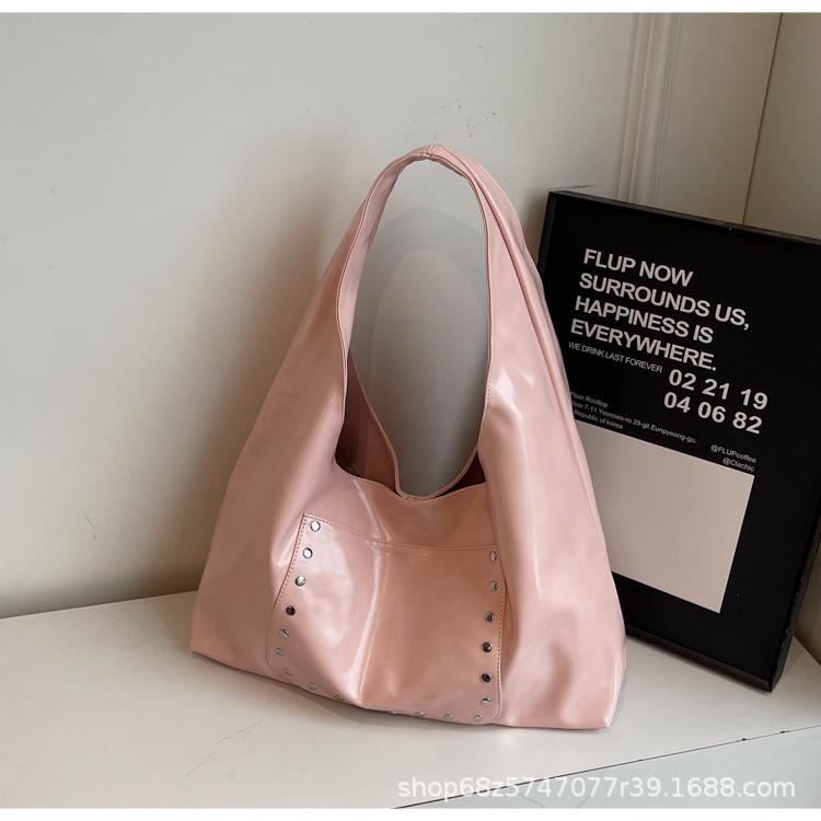 European and American Retro Rivet Locomotive Bag Single Shoulder Underarm Bag Fashionable Versatile Large Capacity Portable Tote Bag