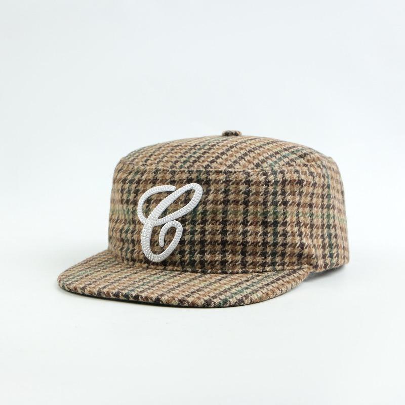 

Ретро кепка с плоским верхом, повседневная, универсальная, с трехмерной вышивкой, с плоским козырьком, бейсболка для женщин с маленьким лицом и кепка с широким козырьком для мужчин хаки