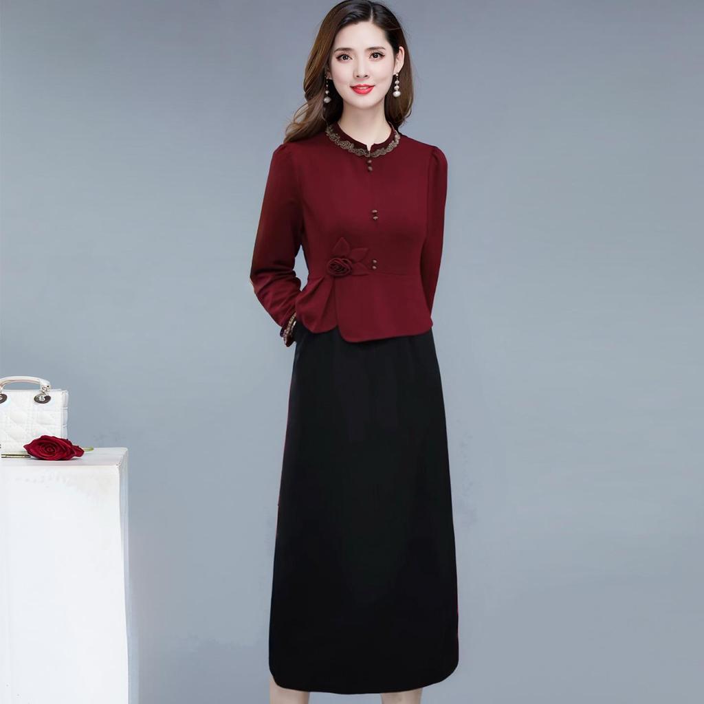 Elegant Slim-Fit Patchwork Fake Two-Piece Dress - Women's Mid-Length Over-the-Knee Skirt, Autumn 2026 Collection