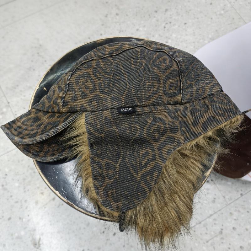 Lamb Wool Fleece Ear Protection Lei Feng Hat Women's Winter Northeast Ski Hat Warm Big Head Circumference Flying Hat