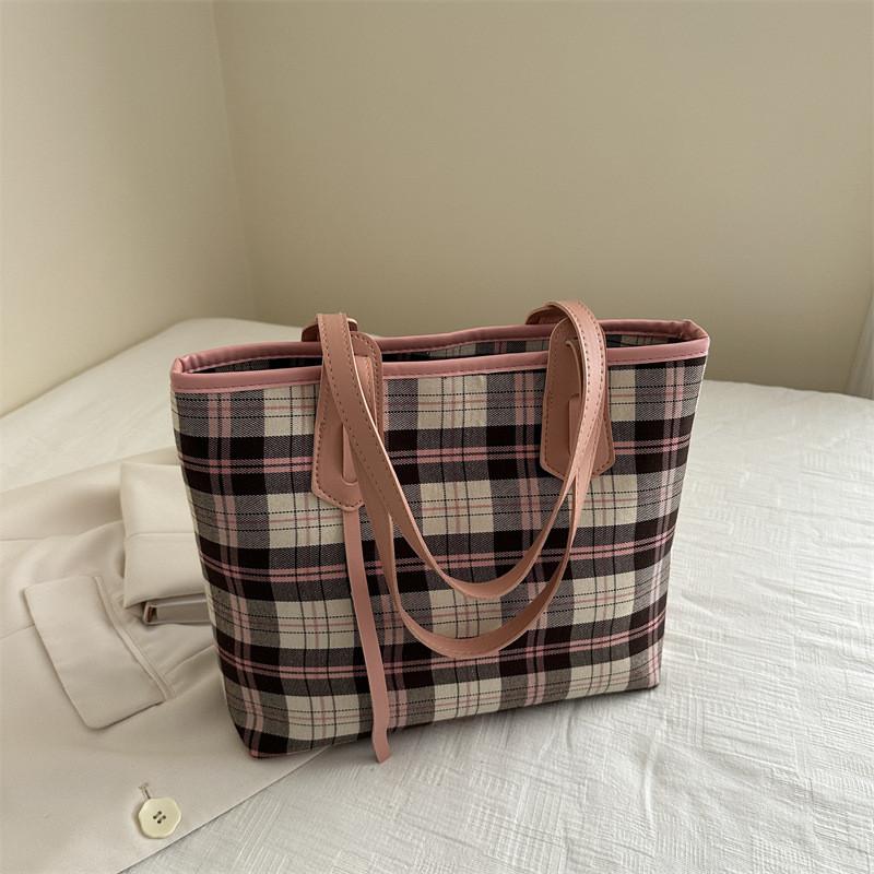 Large Capacity Stylish Women's Tote Bag Chic Plaid Design For Autumn Commute