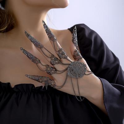 Personality Gothic Hollowed-out Metal Chain Conical Tassel Nails Hand Back Fingering Together Bracelet for Women Jewelry Gifts