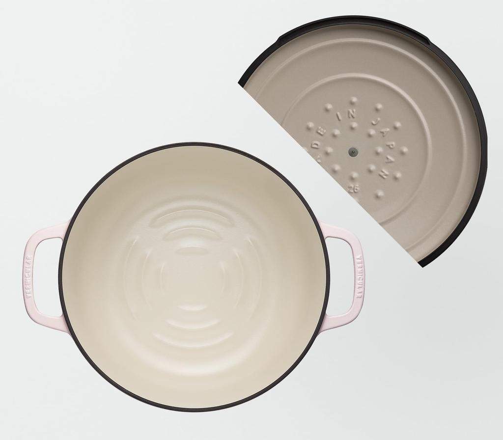 Vermicular Emaille-Topf, 26 cm, matt, Wolkenrosa, Kochen ohne Wasser, Backen ohne Wasser, spezielles Rezeptbuch enthalten, Ofentopf, 2 Deckel [flacher Typ]