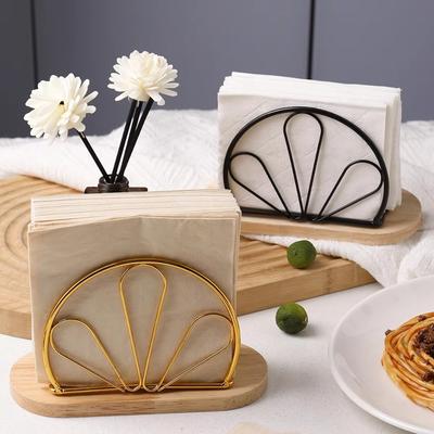 Tafeldecoratie en accessoires – Servethouders op tafel