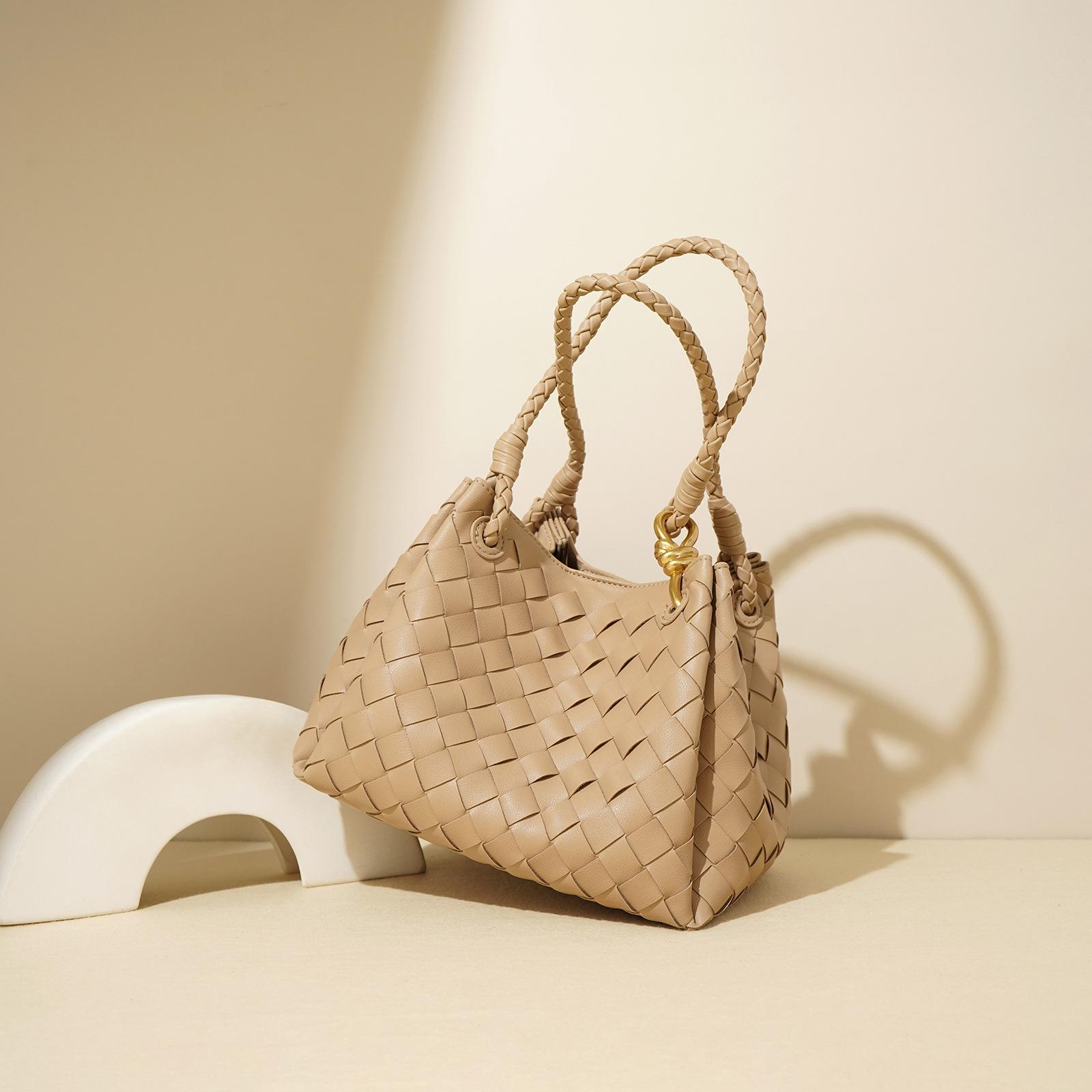 

Cowhide Woven Bag New Bucket Bag Handbag Women
