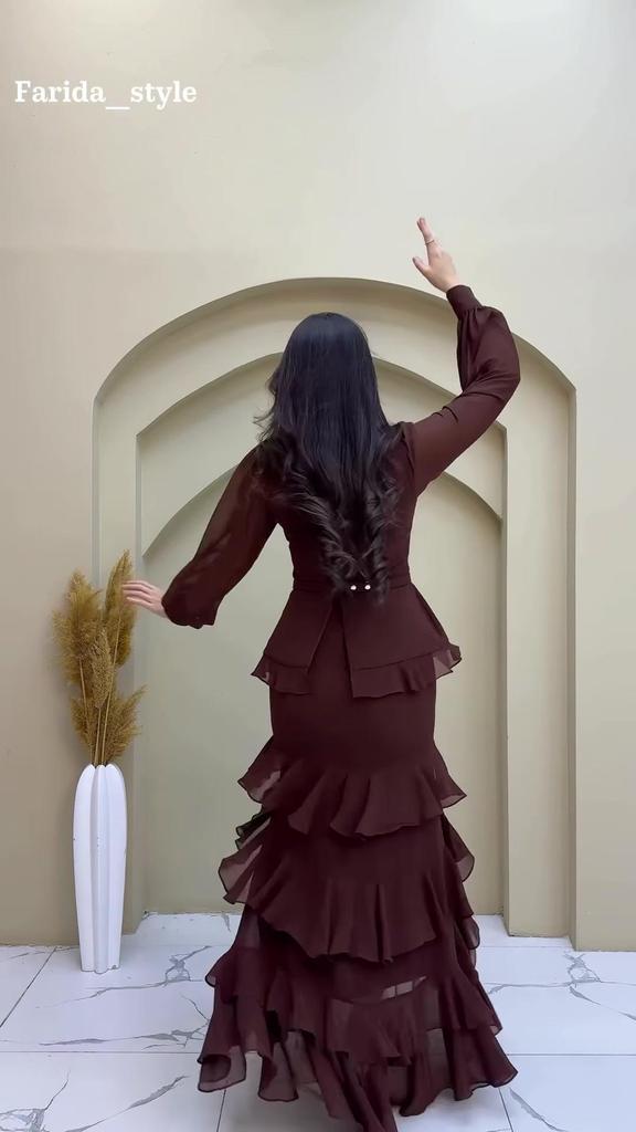 European Elegant Winter 2025 Soft Flowing Long Sleeve Dress