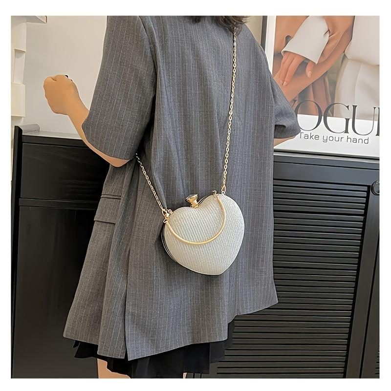 Stylová řetízková kabelka do ruky, na rameno i crossbody s motivem srdce, flitrovaná kabelka s motivem srdce, vhodná na svatby a večírky