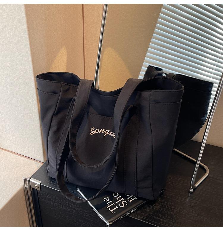 2025 New Large-capacity Nylon Bag Spring and Summer Simple Shoulder Tote Bag College Students Commute Tote Bag