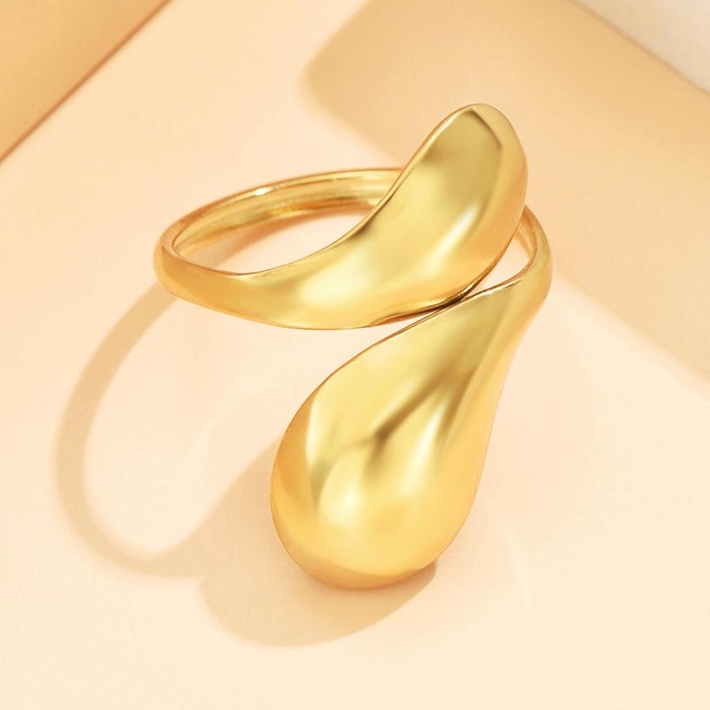 Geometric Criss-Cross Open Ring In 18K Gold Vacuum-Plated Stainless Steel
