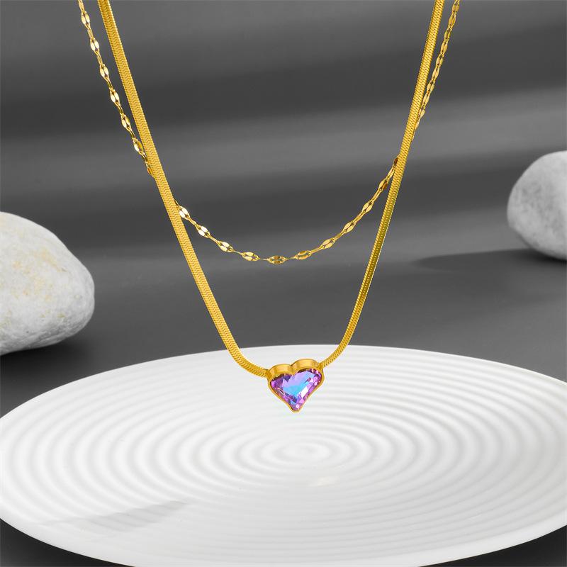 Titanium Steel Double Layer Gradient Heart Necklace with Inlaid Diamond – European and American Niche Sweet Cool Choker.
