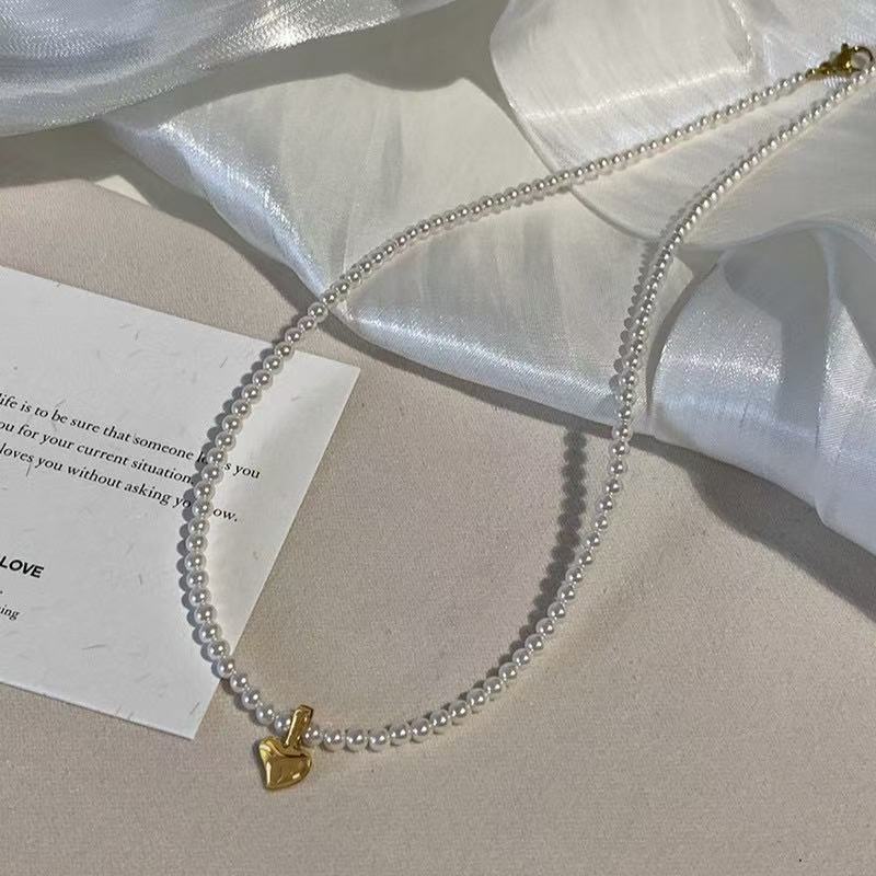 Vintage Minimalist Versatile and Niche Collarbone Necklace