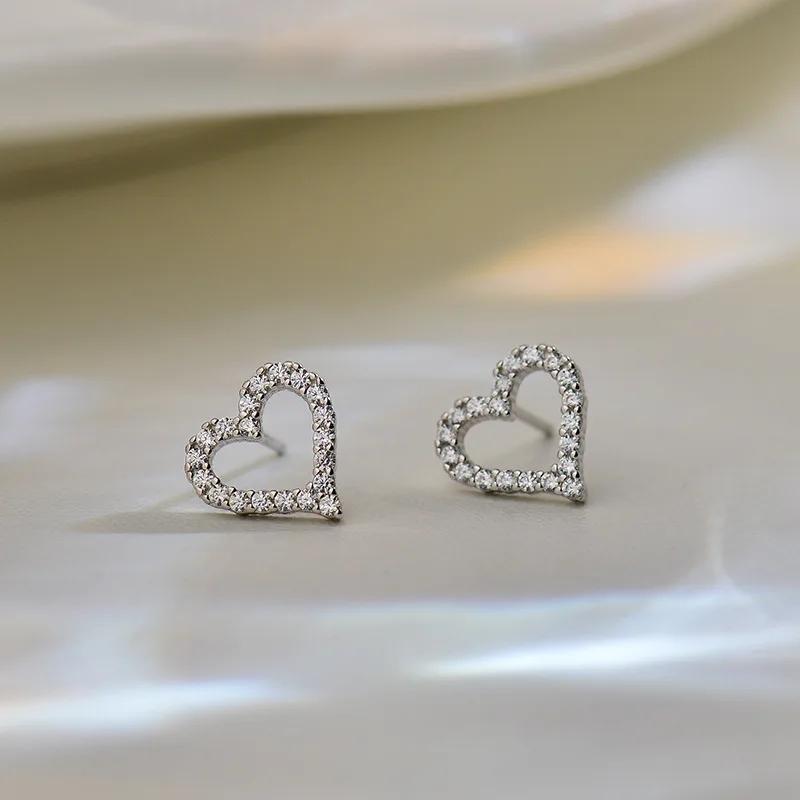 Korean Luxury Small Love Heart Earrings Golden Silver Color Zircon Stud Earrings for Women Fashion Jewelry 2025 Trend Wholesale